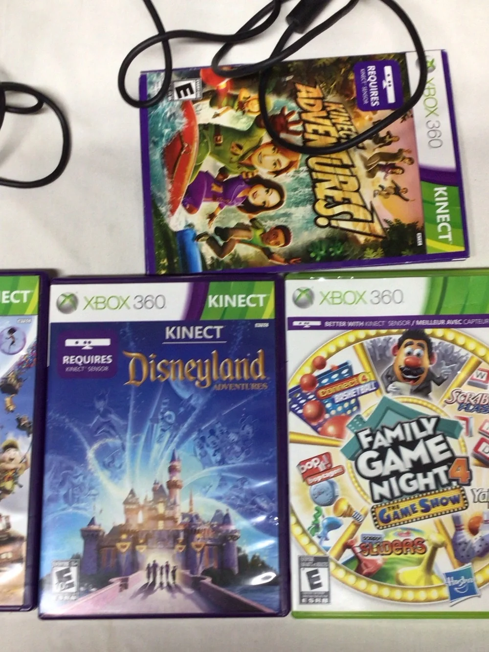 Microsoft Kinect Sensor Bar in Black 4 game lot. Kinect Disney,rush,game night